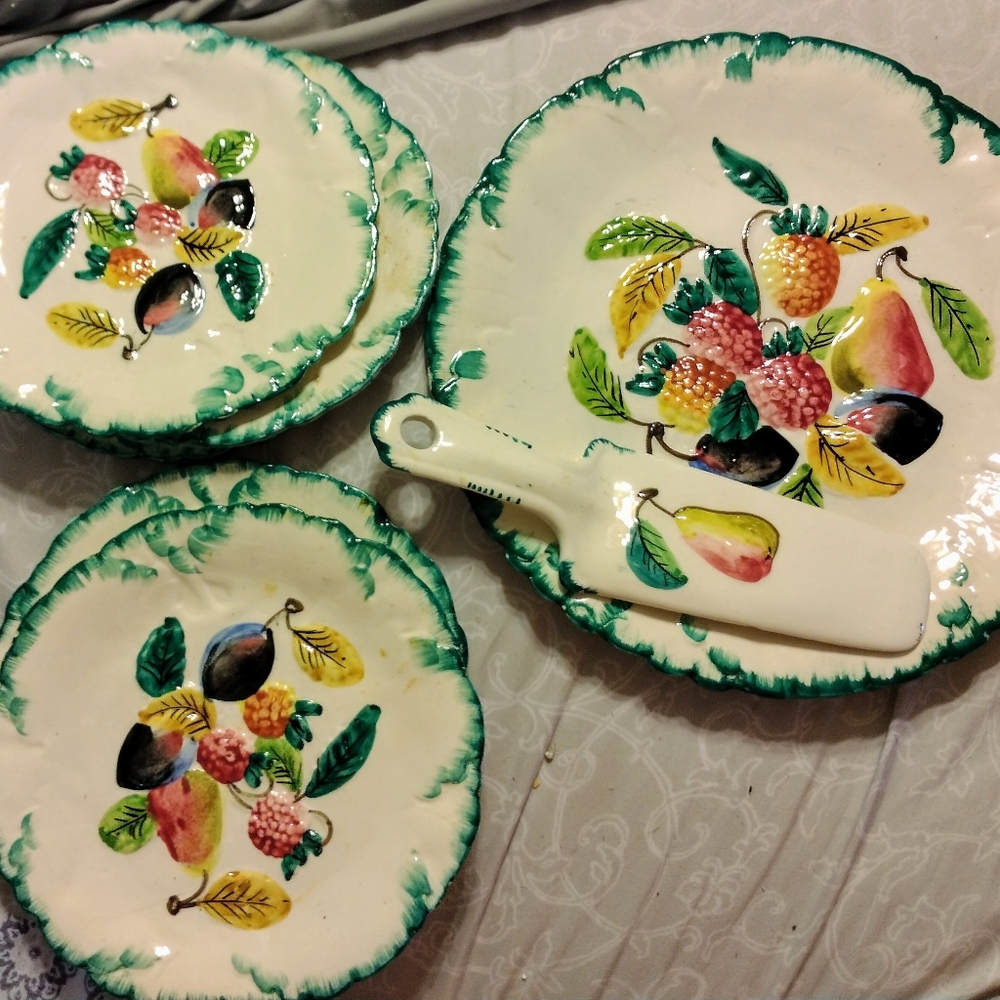 Vintage NPS Handpainted Fruit Cake Plant & Dessert Plates     3/24
